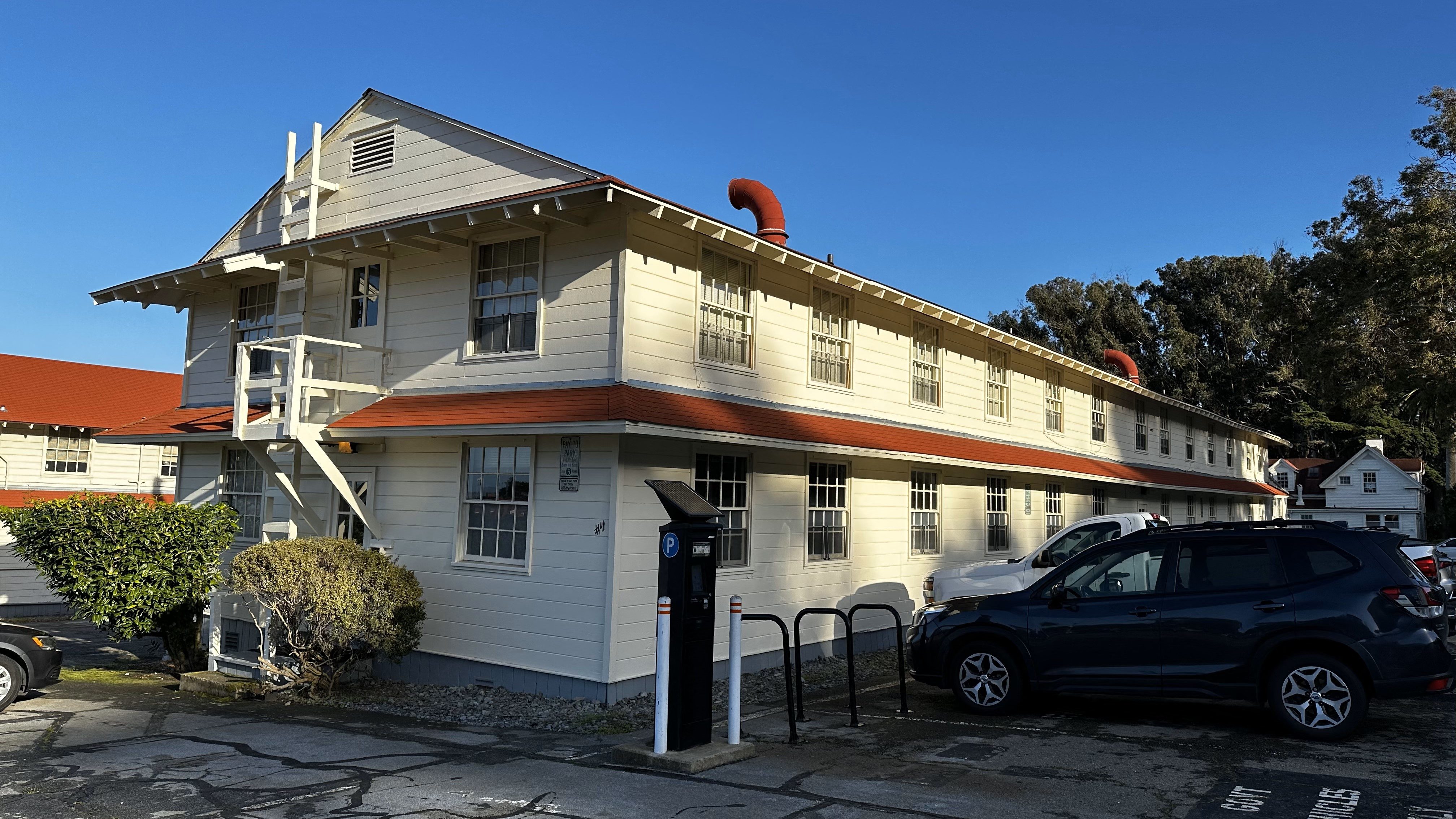 Moraga Avenue photo 4
